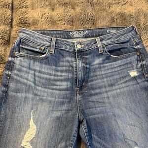 Arizona Jean Company Women’s Blue Distressed Skinny Jeans